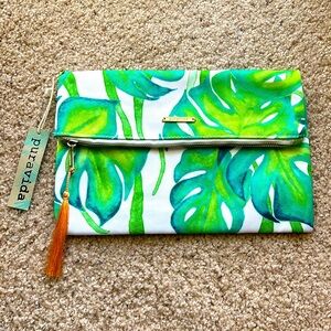 Pura Vida palm tree clutch